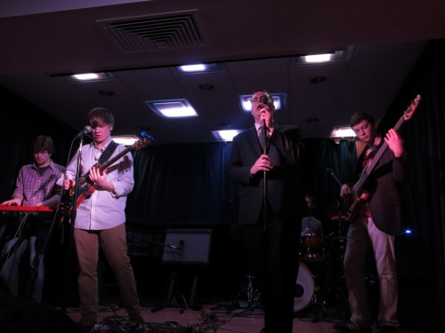 Akenda with special guest Evans Carter on vocals