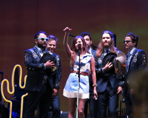Kacey and her band