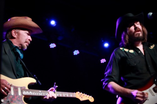 Dave Alvin with Aaron Bakker during The Far West's encore