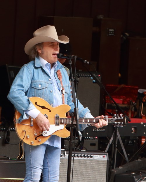 Dwight Yoakam