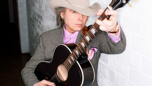 Dwight Yoakam (photo by Emily Joyce)